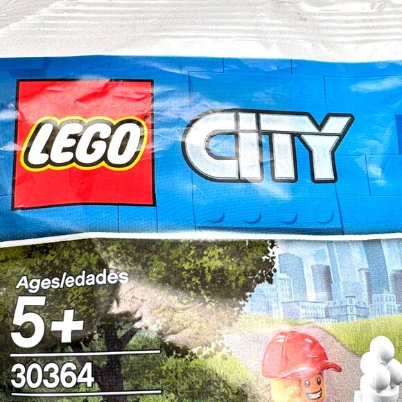 LEGO City Popcorn Cart 30364 NEW Sealed Building Toy 43 Pieces Collectible Set - Picture 2 of 6